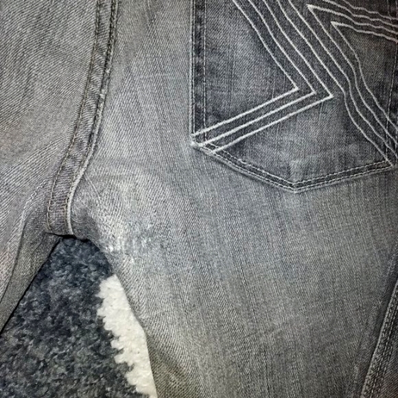 7 For All Mankind - Picture 2 of 5